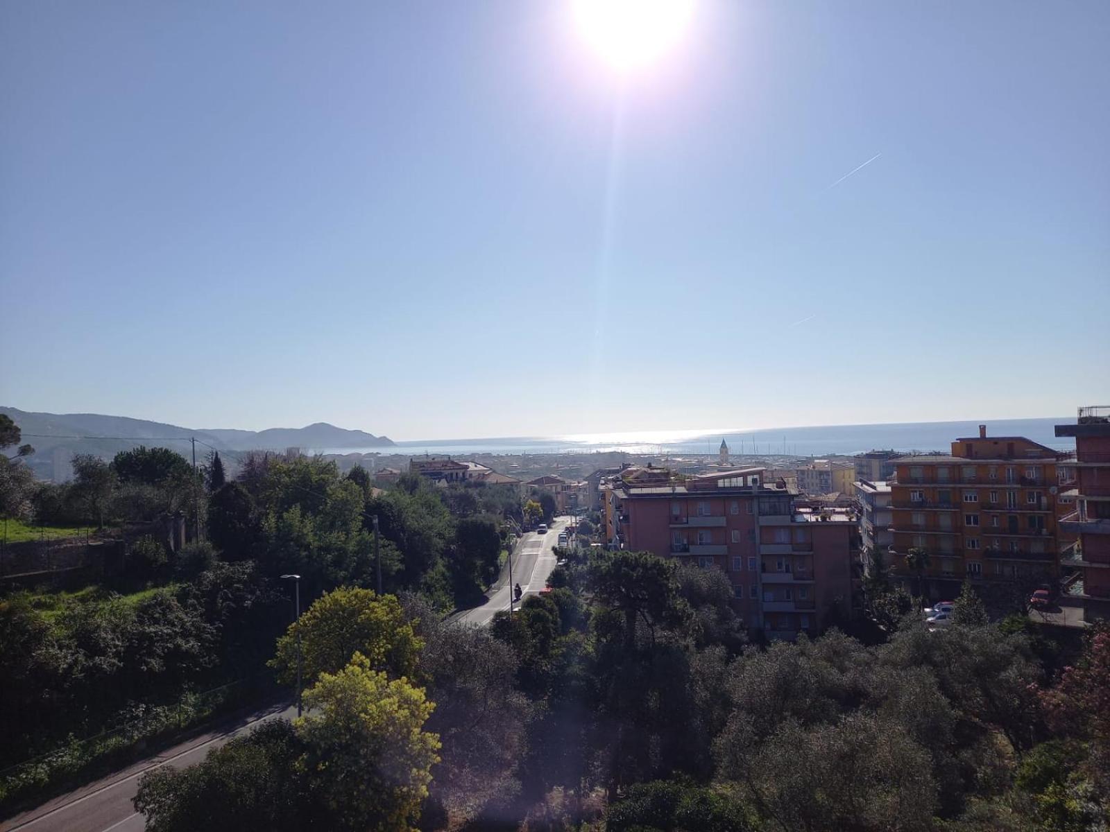 Апартаменты Terrazza Sul Mare In Via Devoto Кьявари Экстерьер фото